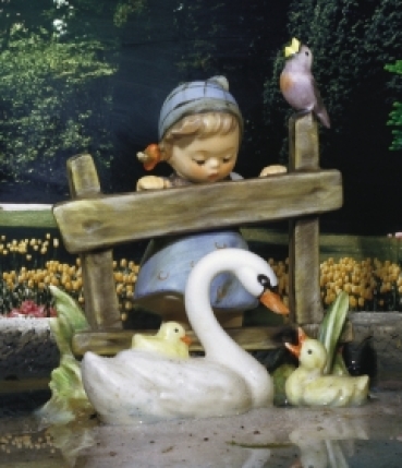 Reddy 3D Bastelset von M.I. Hummel "Schwanenteich"