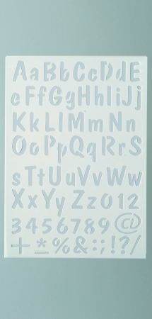 Stencils Buchstaben und Zahlen / 73 - teilig