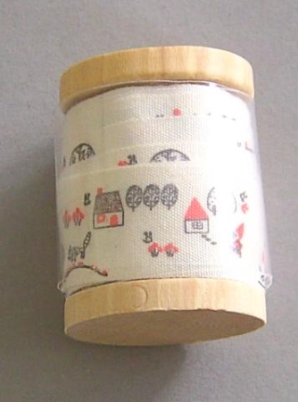 Hobbyfun Holz-Spule ca. 3,5 Meter Band mit Miniaturwelt