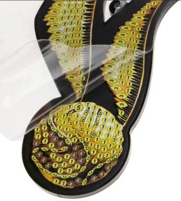 Craft Buddy CABC-HPS001 Crystal Art Backpack Charm Kit Golden Snitch