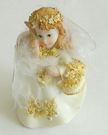 Engel stehend 8 x 4 cm
