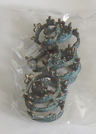 Lablanche Set mit 12 Deko Kronen