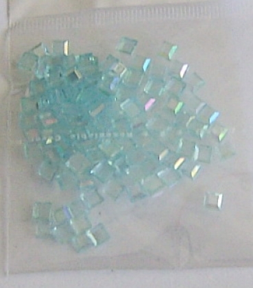 Steinchen transparent quadratisch 4 mm