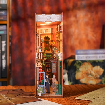 TONECHEER DIY Book Nook / Diorama 84 Charing Cross Road