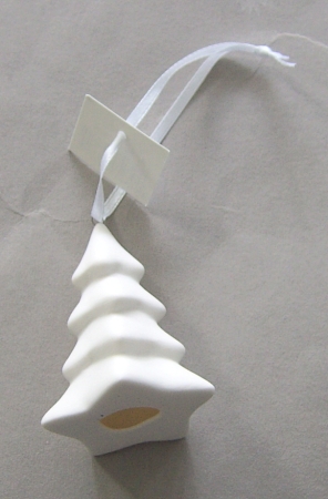 Porzellanhänger Tanne 7,5 cm