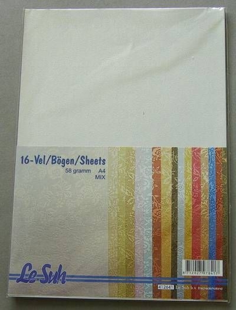 16 A 4 Papierbögen gemustert kleine Blumen