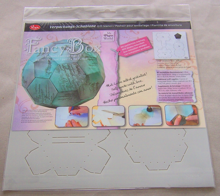 VIVA Decor Verpackungs-Schablone Motiv Fußball 30 x 30 cm