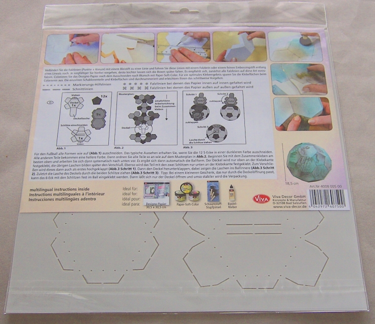 VIVA Decor Verpackungs-Schablone Motiv Fußball 30 x 30 cm