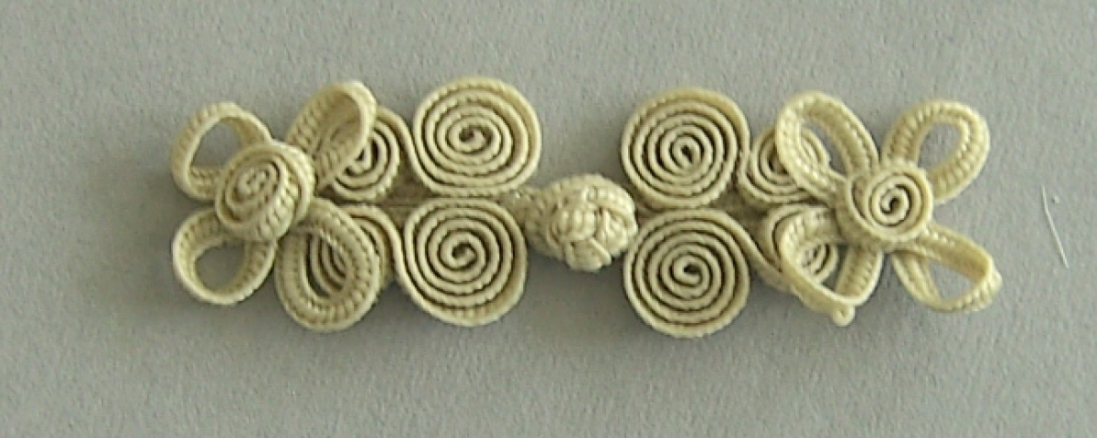 Posamentenverschluß beige