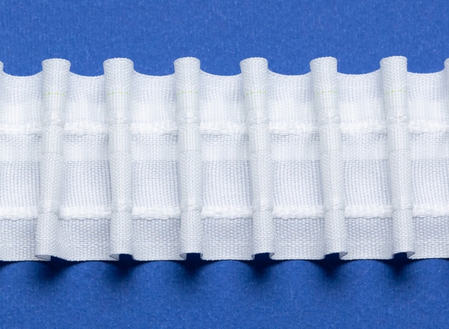 Cradle to Cradle Band Adams 1:2,5 pro Meter