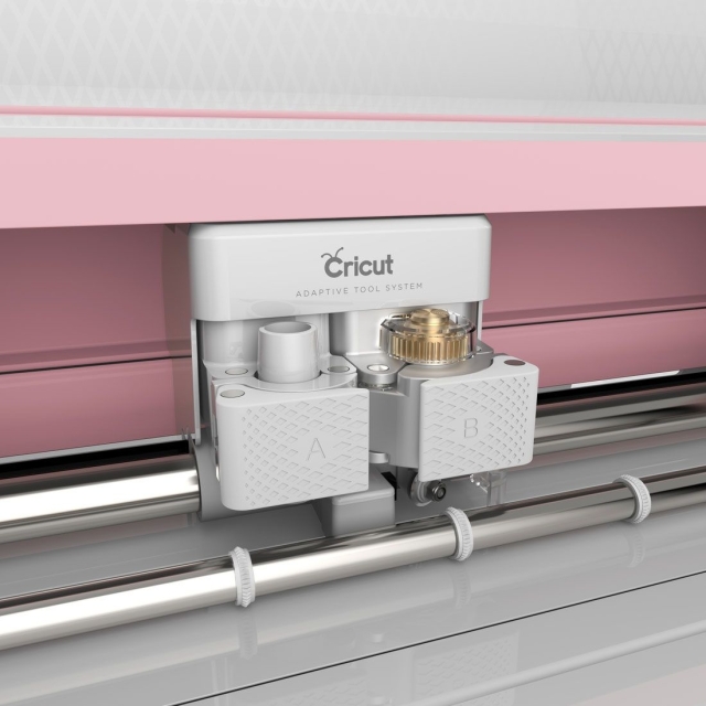 Cricut Maker for Mainland Europe Rose + EU/UK Plug