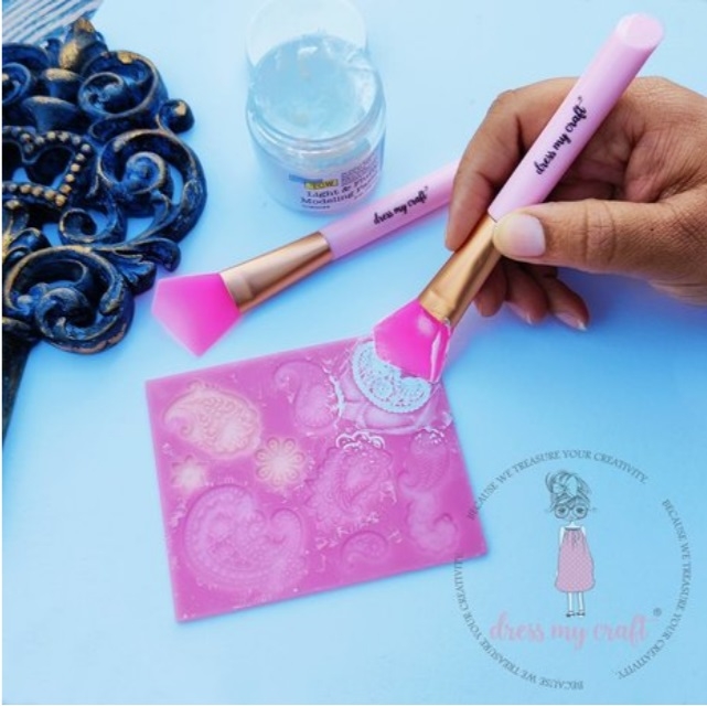 Dress My Craft Silicone Spatula Brush