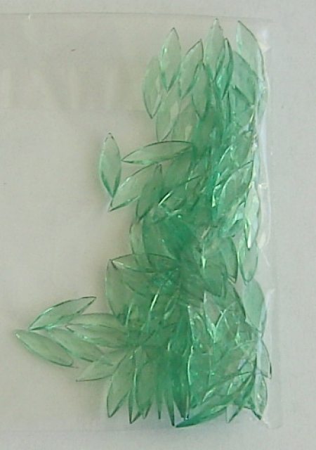 Transparente Steinchen grün