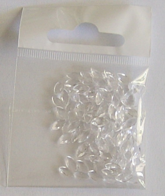Steinchen transparent Rautenform ca. 6 mm