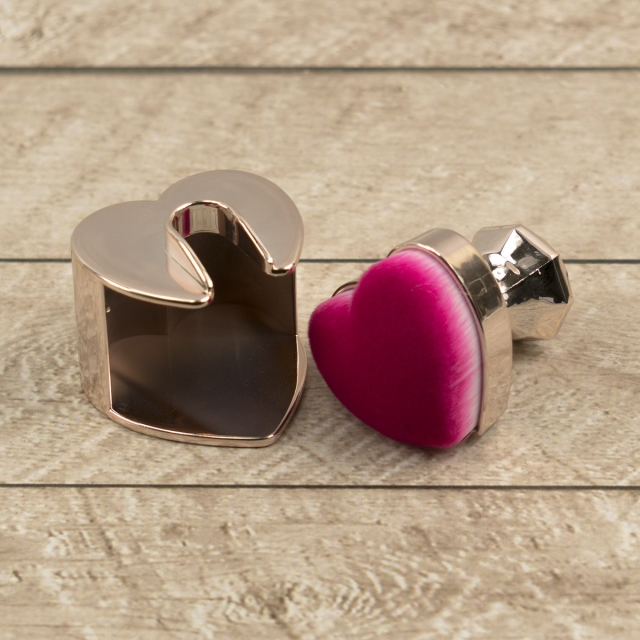 Couture Creations Deluxe Blending Brush