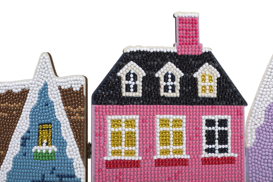 Craft Buddy CA-SCKT8 Crystal Art Foldable Village Scene
