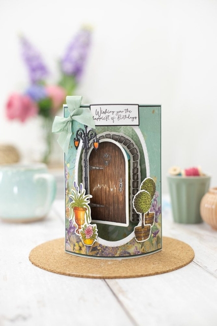 Crafter's Companion Country Lane Stamp & Die Stempel und Stanzschablone Perennials in Pots